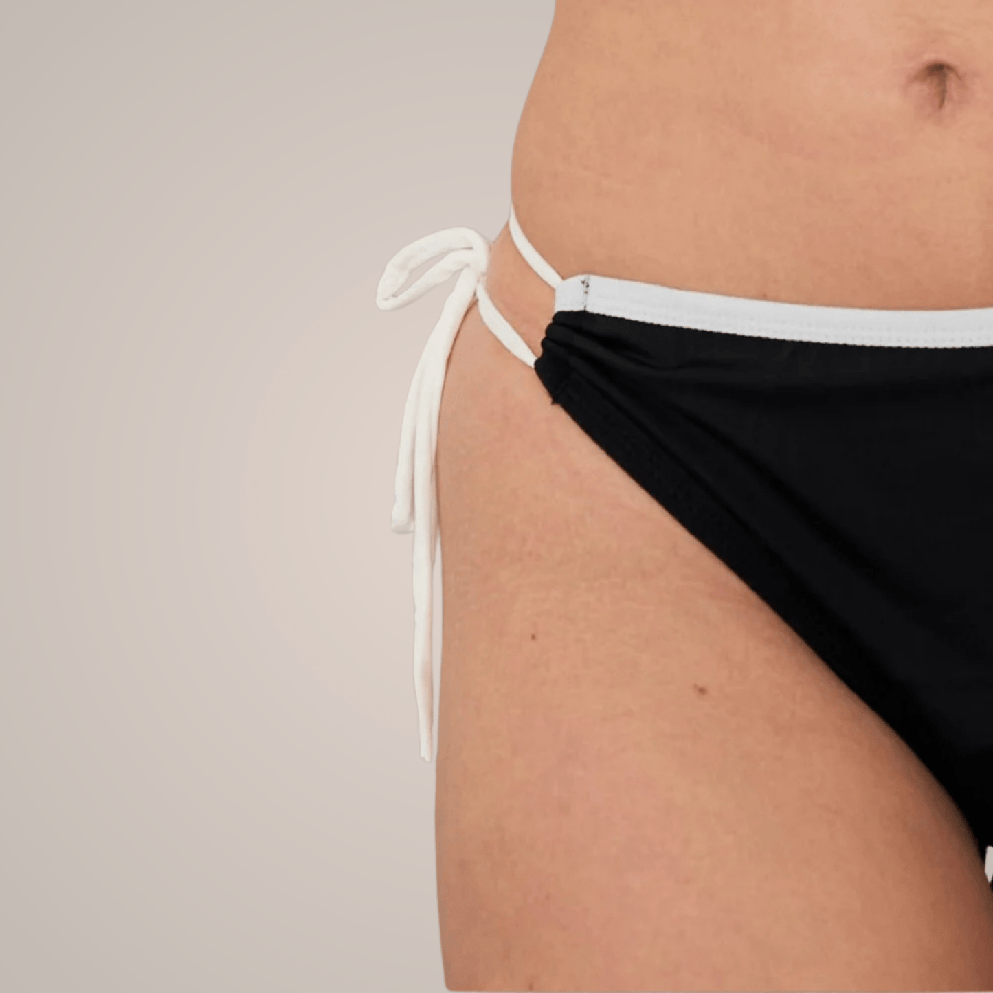 Periodenbikini Panty „Lily“ schwarz